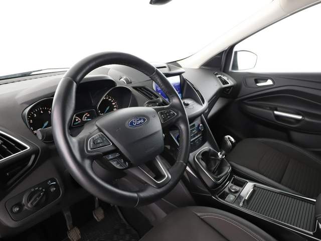 Ford Kuga II facelifting 2019 — zdjęcie 14