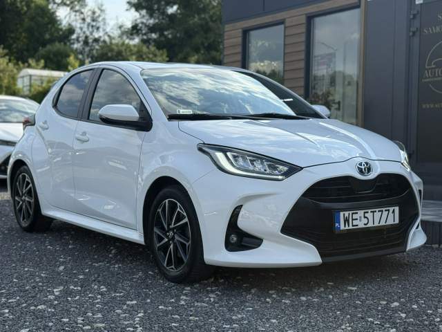 Toyota Yaris IV 2022 — zdjęcie 2