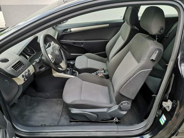 Opel Astra H facelifting 2008 — zdjęcie 14