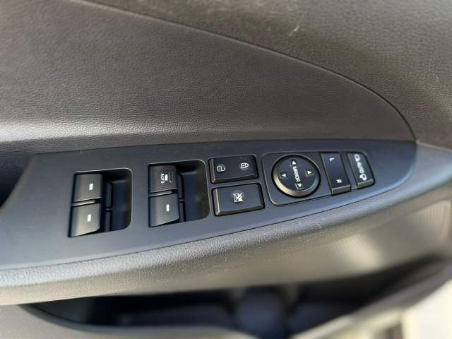Hyundai Tucson III 2016 — zdjęcie 29