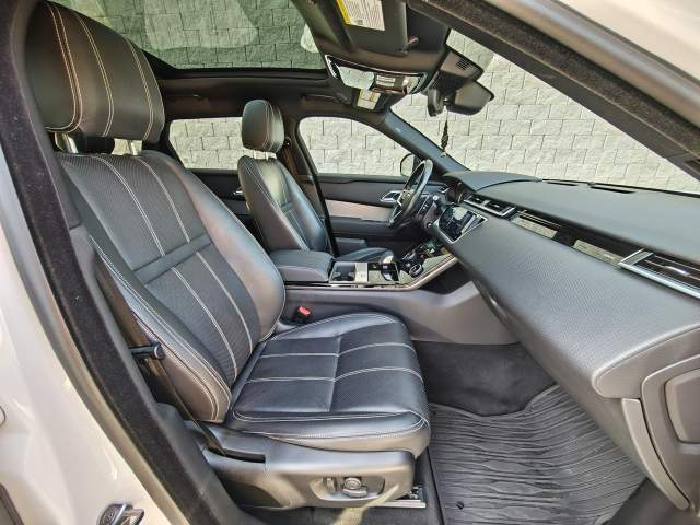 Land Rover Range Rover Velar I 2022 — zdjęcie 26