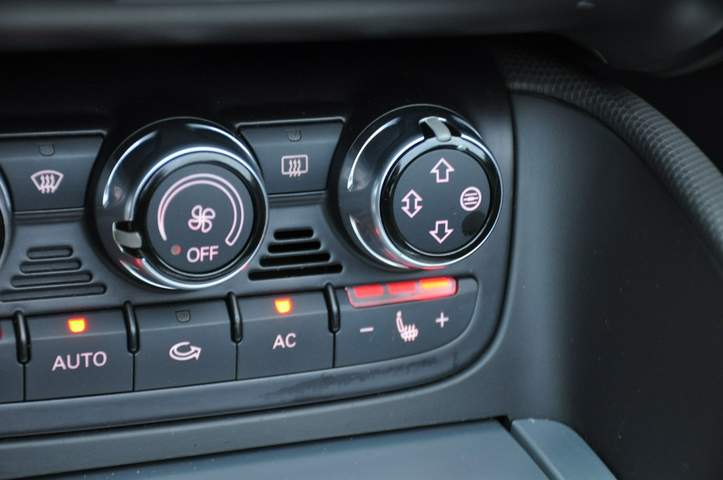 Audi TT II (8J) 2009 — zdjęcie 34