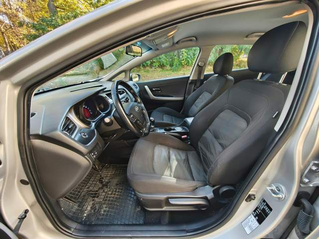 Kia Ceed II 2014 — zdjęcie 13
