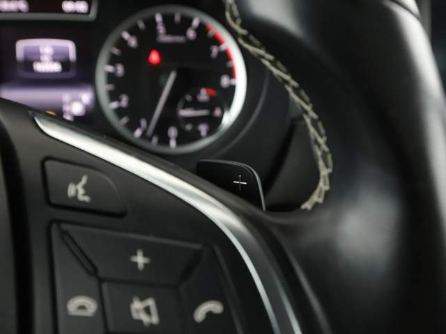 Infiniti Q30 2018 — zdjęcie 30