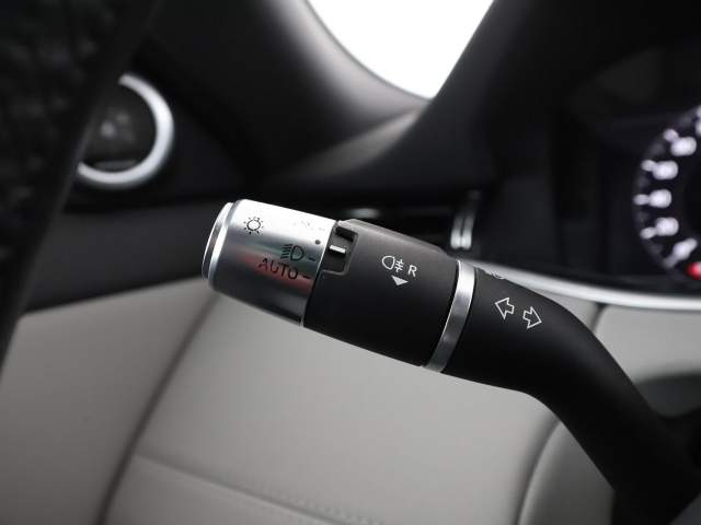 Land Rover Range Rover Evoque II 2019 — zdjęcie 33