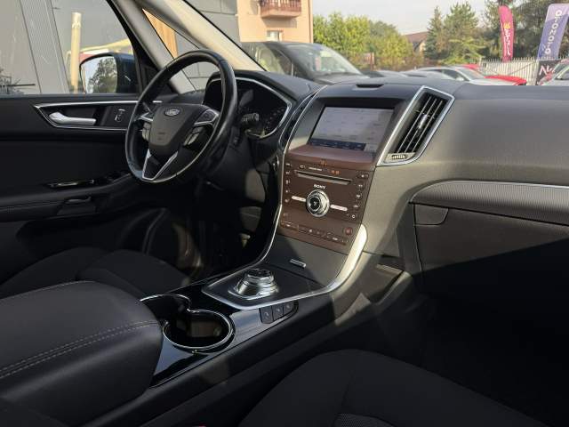 Ford S-MAX II facelifting 2020 — zdjęcie 15