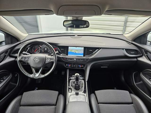Opel Insignia I facelifting 2017 — zdjęcie 32