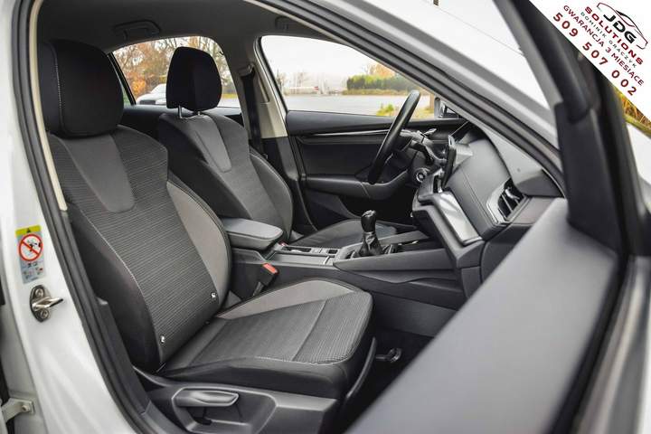 Skoda Octavia III (A7) facelifting 2020 — zdjęcie 28