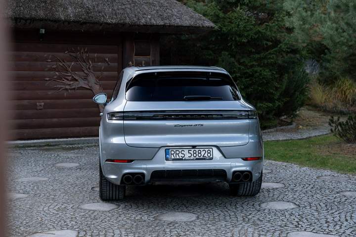 Porsche Cayenne III facelifting 2024 — zdjęcie 15