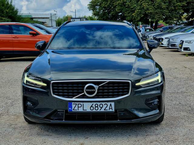 Volvo V60 II 2019 — zdjęcie 2