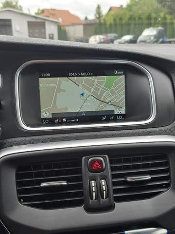 Volvo V40 II 2015 — zdjęcie 35
