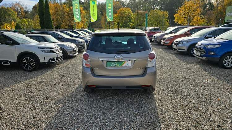 Toyota Verso I facelifting 2014 — zdjęcie 8