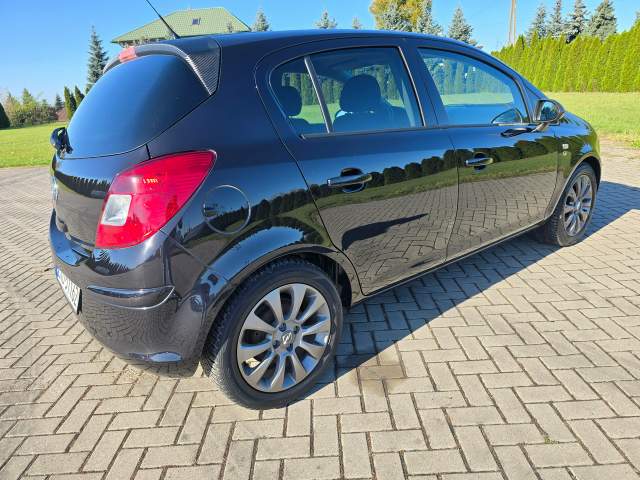 Opel Corsa D facelifting I 2010 — zdjęcie 8