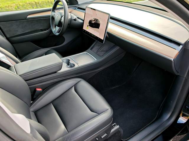 Tesla Model Y I 2022 — zdjęcie 35