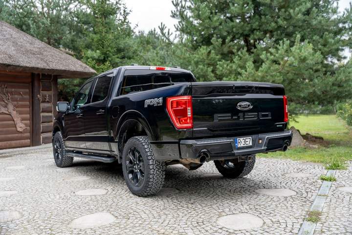 Ford F-150 XIV 2022 — zdjęcie 11
