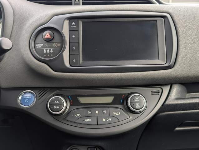 Toyota Yaris IV 2020 — zdjęcie 24