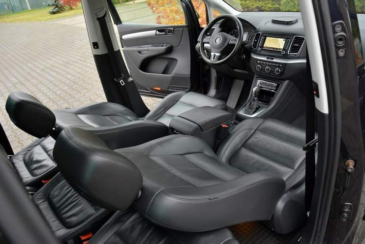 Volkswagen Sharan II 2013 — zdjęcie 17
