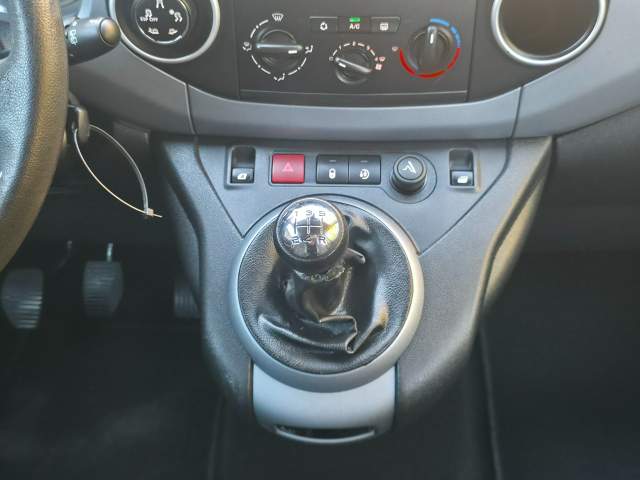 Citroen Berlingo II 2011 — zdjęcie 17