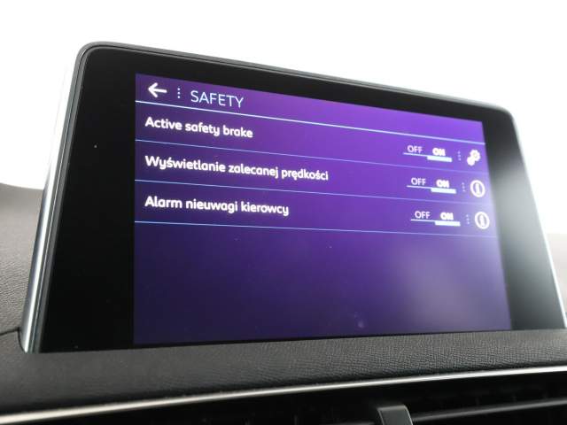 Peugeot 3008 II 2017 — zdjęcie 24