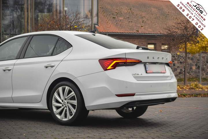 Skoda Octavia III (A7) facelifting 2020 — zdjęcie 38