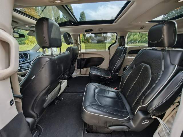 Chrysler Pacifica RU facelifting 2021 — zdjęcie 15