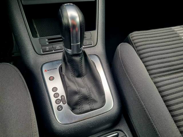 Volkswagen Tiguan I 2010 — zdjęcie 18