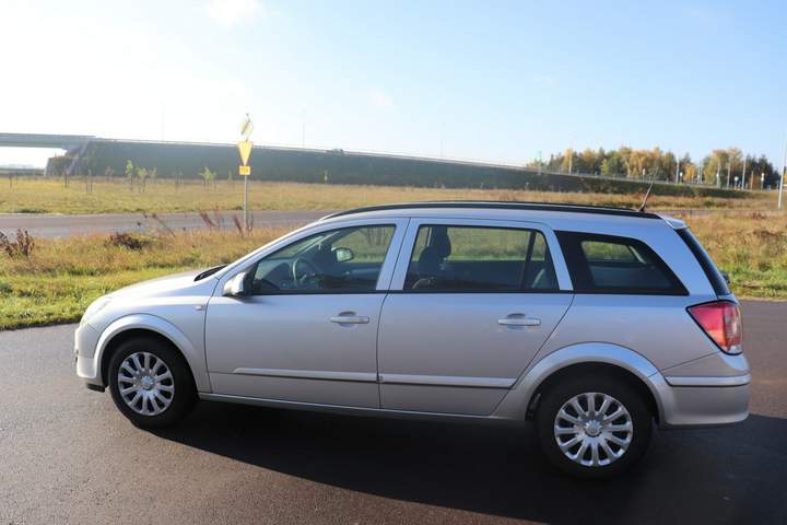 Opel Astra H facelifting 2006 — zdjęcie 10