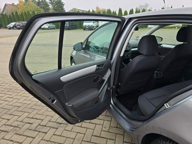 Volkswagen Golf VII 2012 — zdjęcie 16