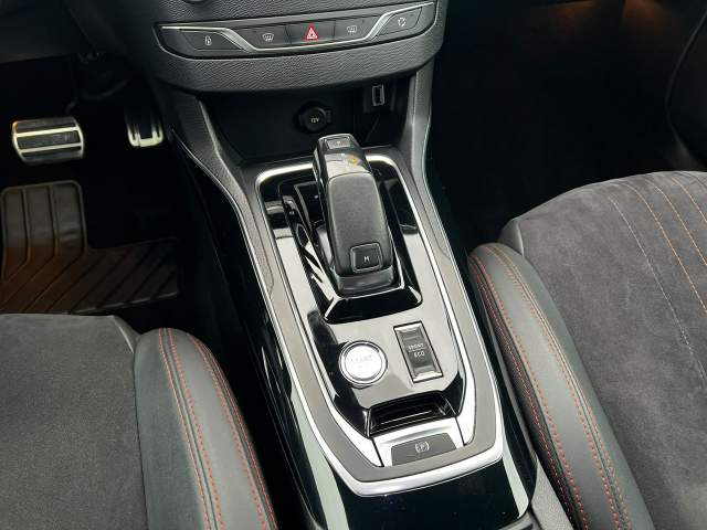 Peugeot 308 II facelifting 2018 — zdjęcie 7