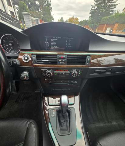 BMW 3 serii V (E90/E91/E92/E93) facelifting 2009 — zdjęcie 11