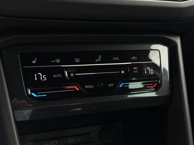 Volkswagen Tiguan II 2021 — zdjęcie 19