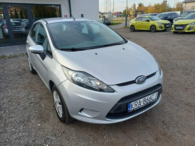 Ford Fiesta Mk6 facelifting 2014 — zdjęcie 9