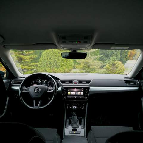 Skoda Superb III 2018 — zdjęcie 39