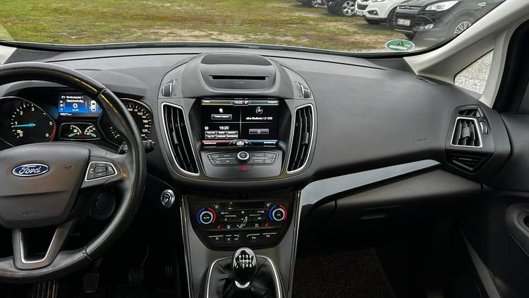 Ford C-MAX II facelifting 2015 — zdjęcie 16