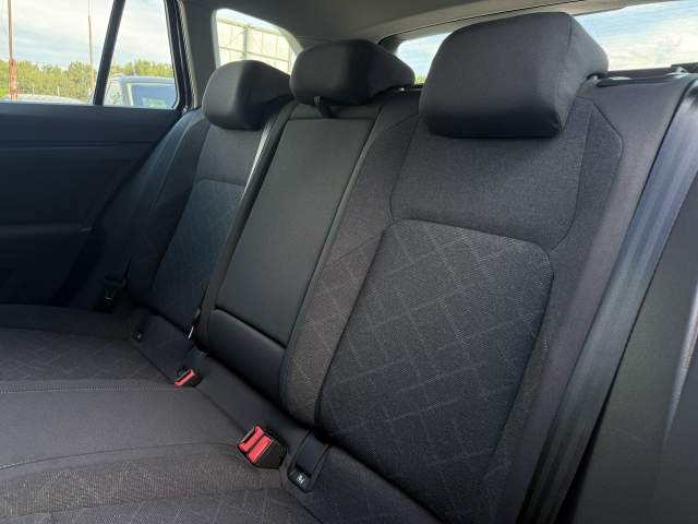 Volkswagen Golf VIII 2021 — zdjęcie 35
