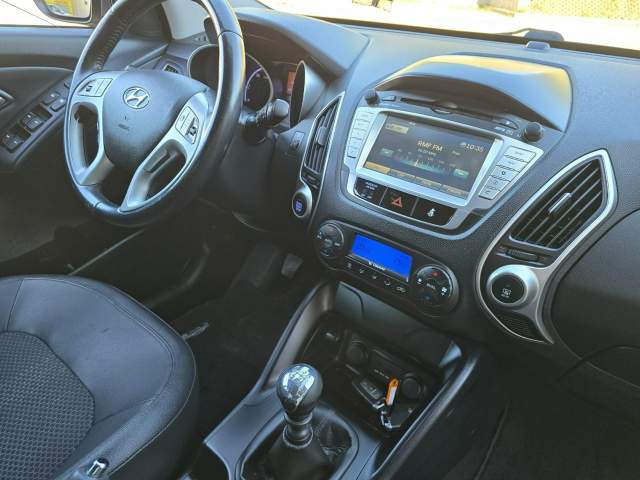 Hyundai ix35 I 2013 — zdjęcie 16