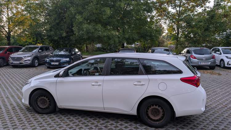 Toyota Auris II facelifting 2015 — zdjęcie 4