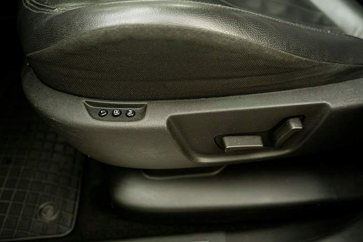 Citroen C4 Picasso II 2015 — zdjęcie 16