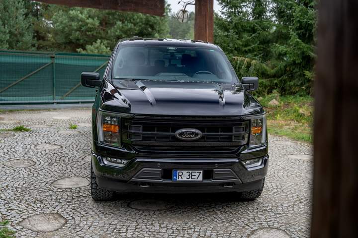 Ford F-150 XIV 2022 — zdjęcie 17