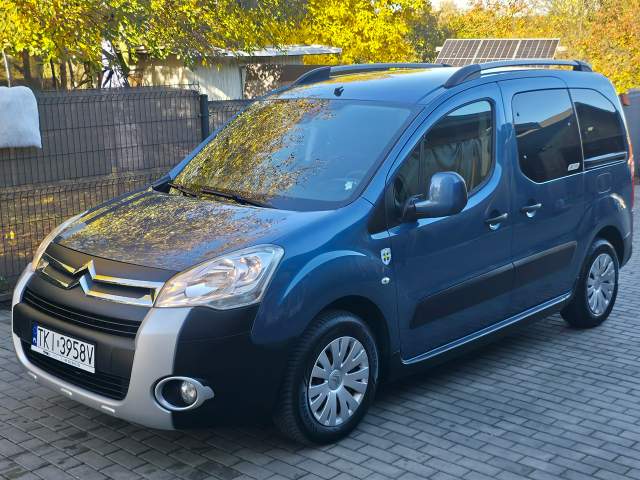 Citroen Berlingo II 2011 — zdjęcie 1