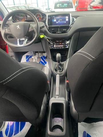 Peugeot 208 I facelifting 2016 — zdjęcie 21