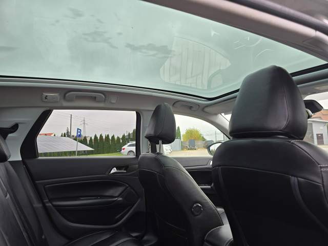 Peugeot 308 II 2014 — zdjęcie 18