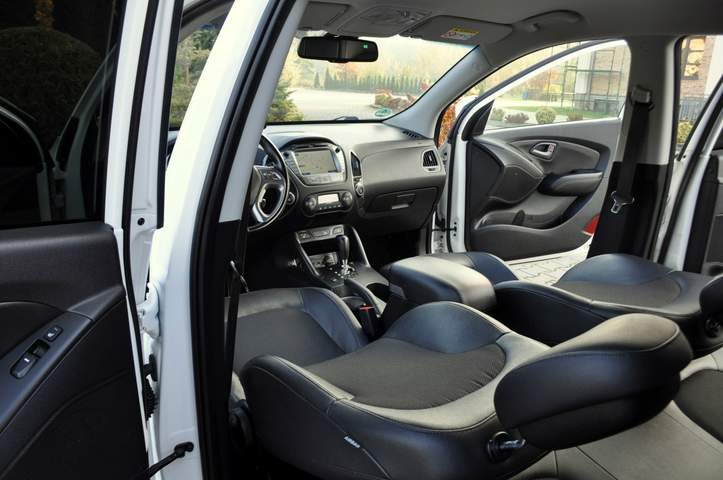 Hyundai ix35 I facelifting 2014 — zdjęcie 28