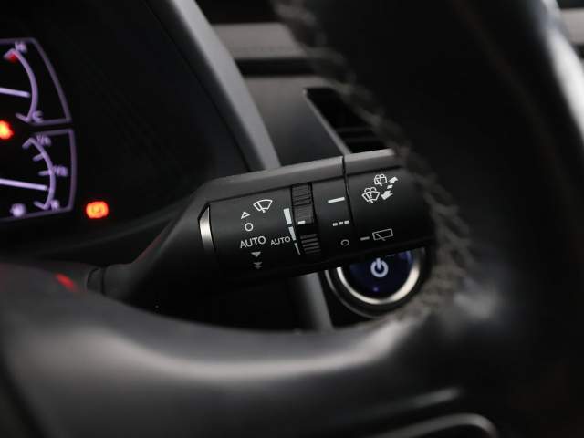 Lexus UX I 2019 — zdjęcie 30