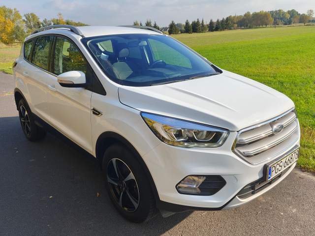 Ford Kuga II facelifting 2019 — zdjęcie 15