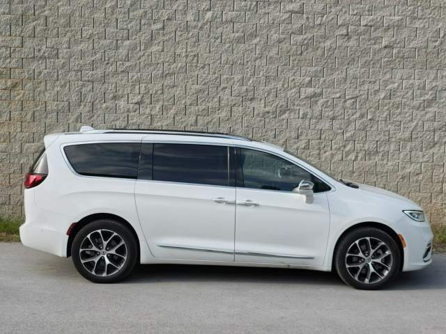 Chrysler Pacifica RU facelifting 2021 — zdjęcie 8
