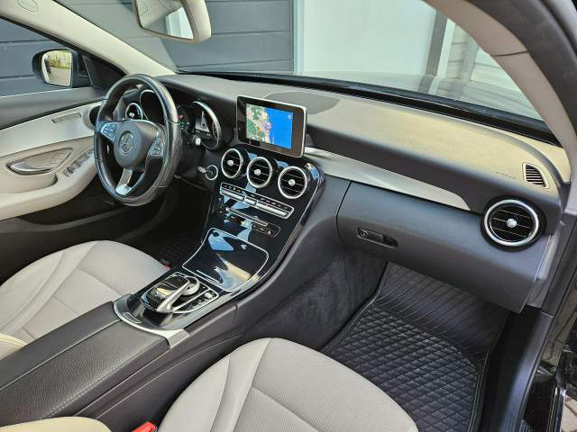 Mercedes-Benz C-Klasa IV (W205) facelifting 2018 — zdjęcie 29
