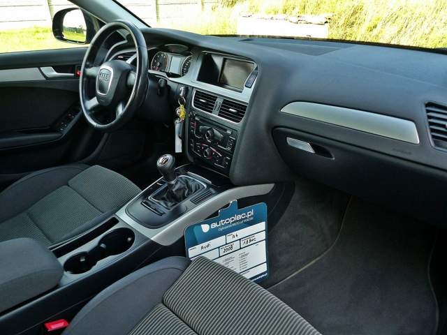 Audi A4 IV (B8) 2008 — zdjęcie 24