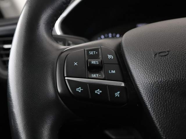 Ford Kuga III 2020 — zdjęcie 32