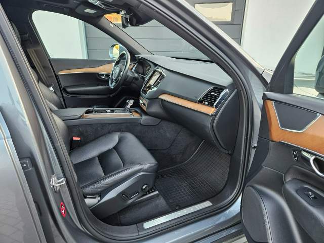 Volvo XC90 II 2016 — zdjęcie 30
